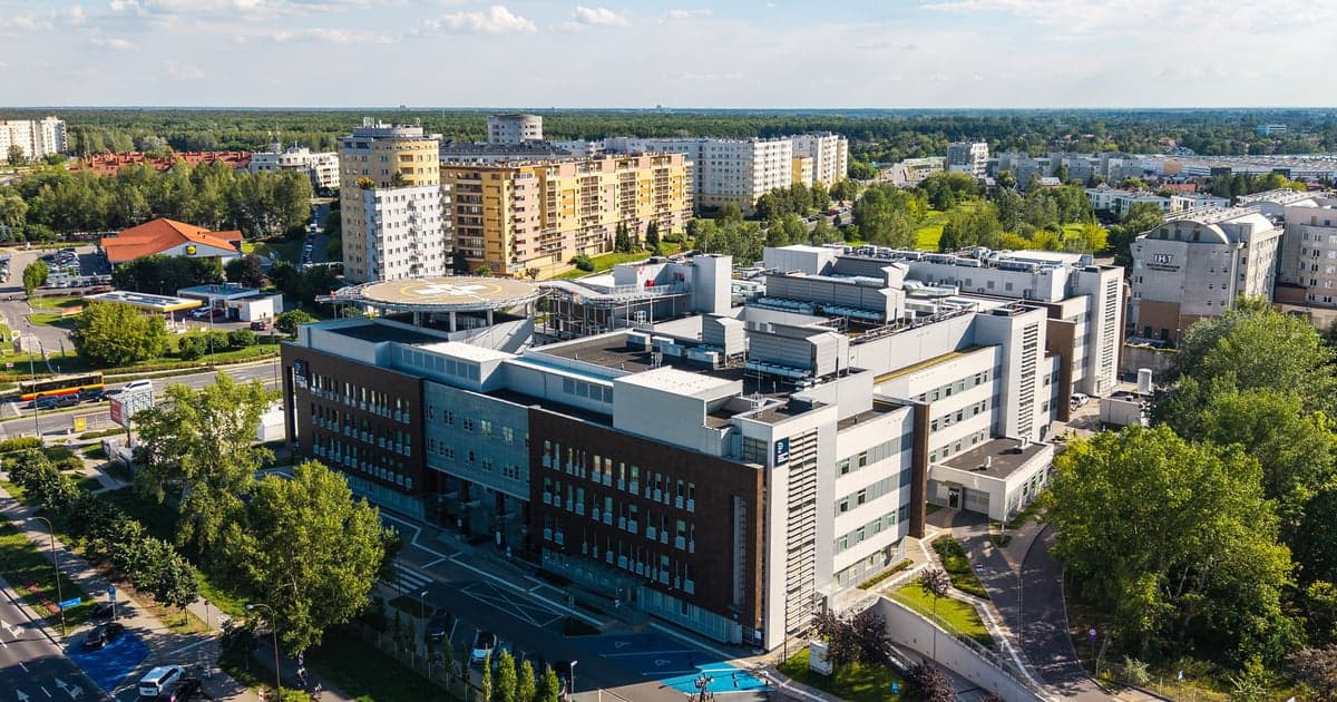 Afera w Szpitalu Południowym. Szpital oddał Kacprzykowi pół miliona