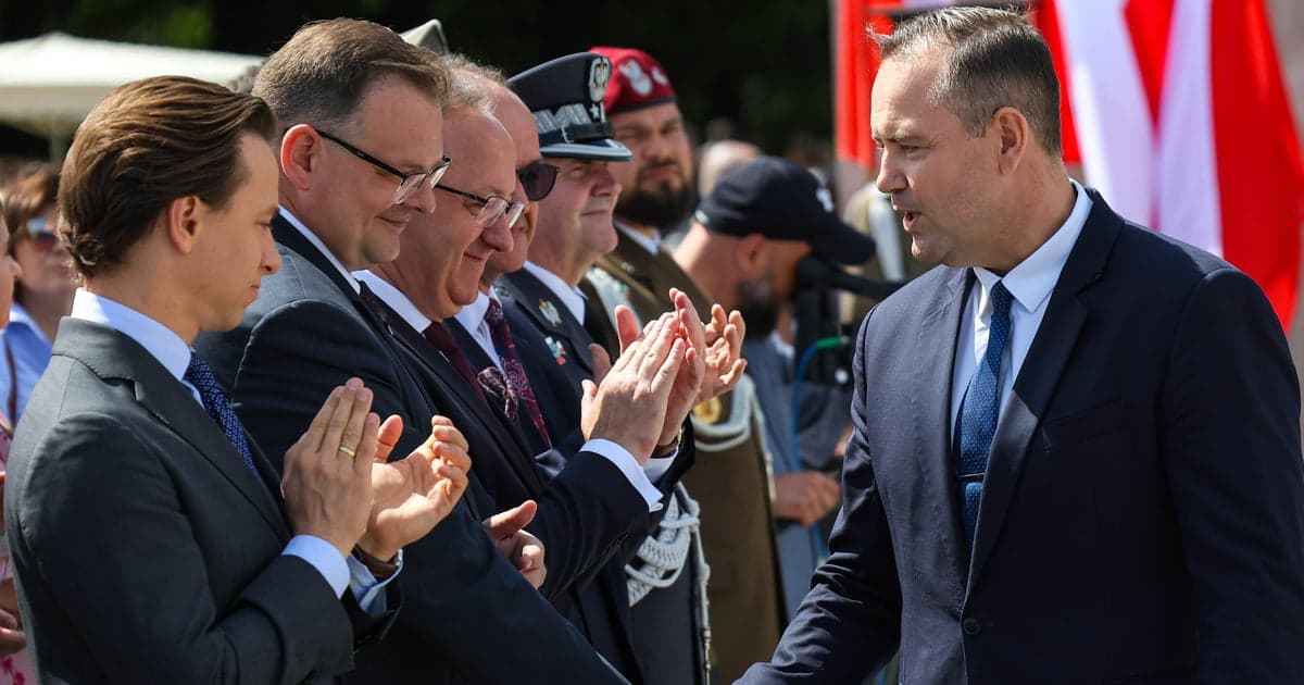 Zełenski odesłał order. Lider Konfederacji ocenił