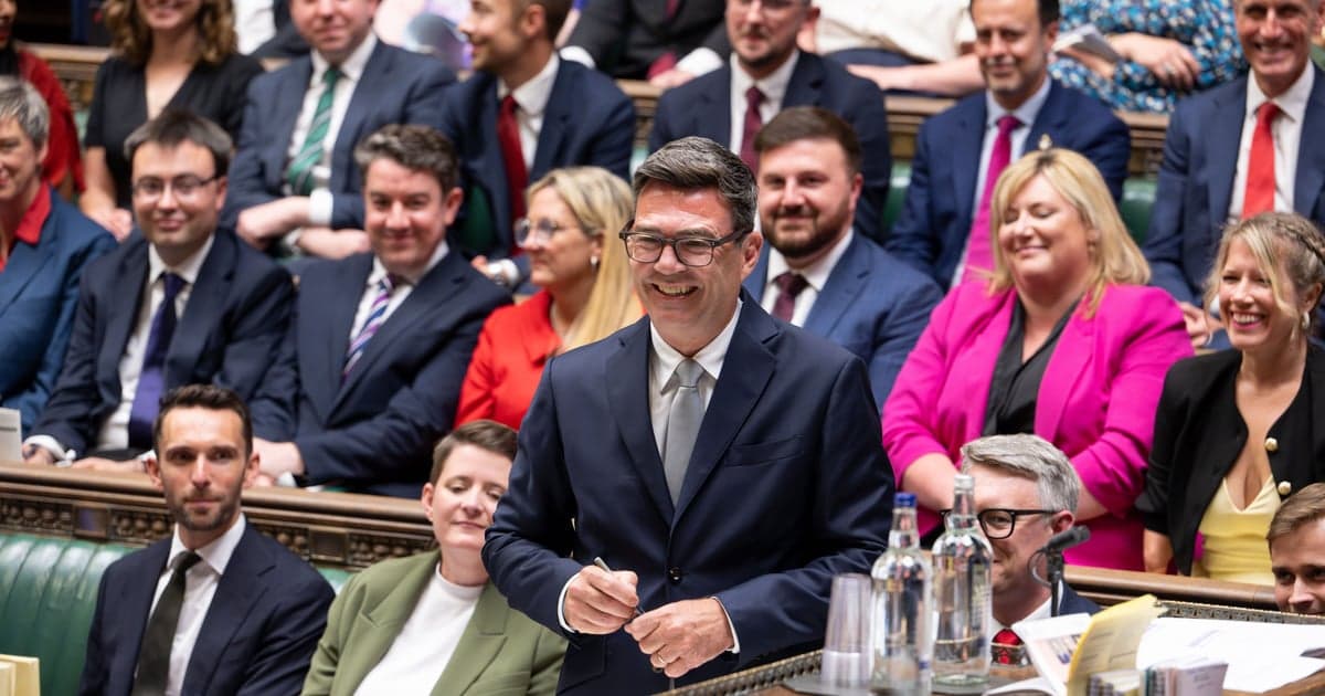 „Król Północy” czy „polityczny kameleon”? Kim jest Andy Burnham?