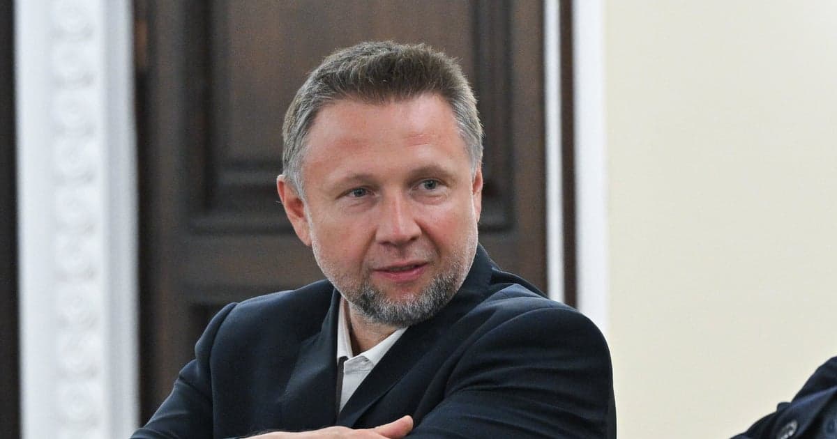 „Absolutnie nie”. Szef MSWiA stanowczo odpowiada na zarzuty