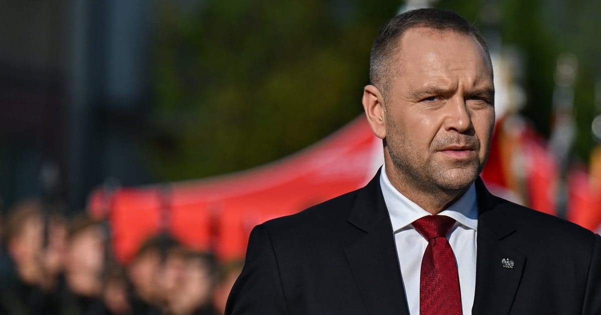 „Wyglądało to jak z »Egzorcysty«”. Nawrocki ujawnia, co wydarzyło się w autobusie