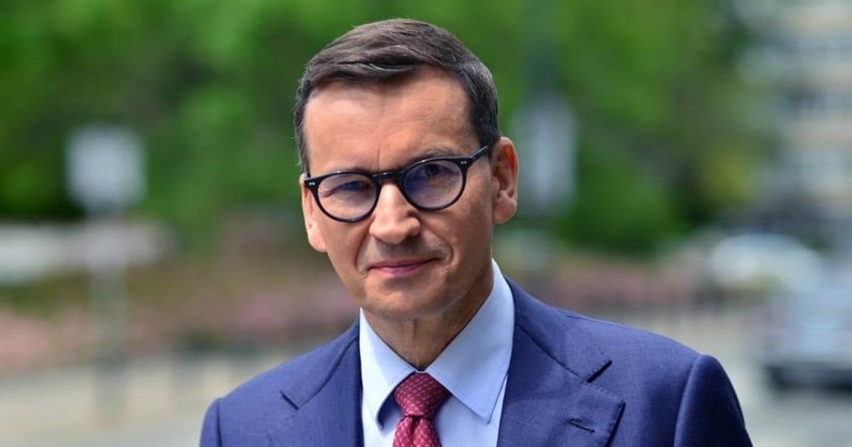Były premier pokazał majątek. Nieruchomości, oszczędności i miliony z banku