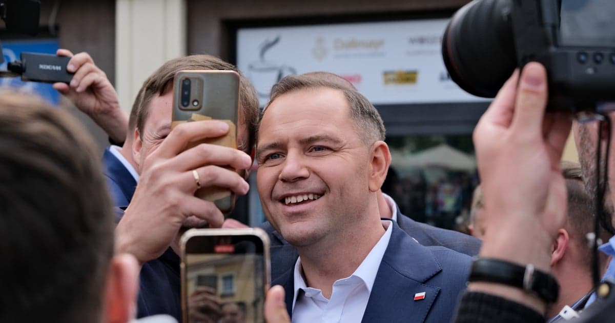 „Fizyczny zamach”, „agenci pod przykrywką” czy „zamach snusowy”? Ekspert: Narracja może być wiarygodna