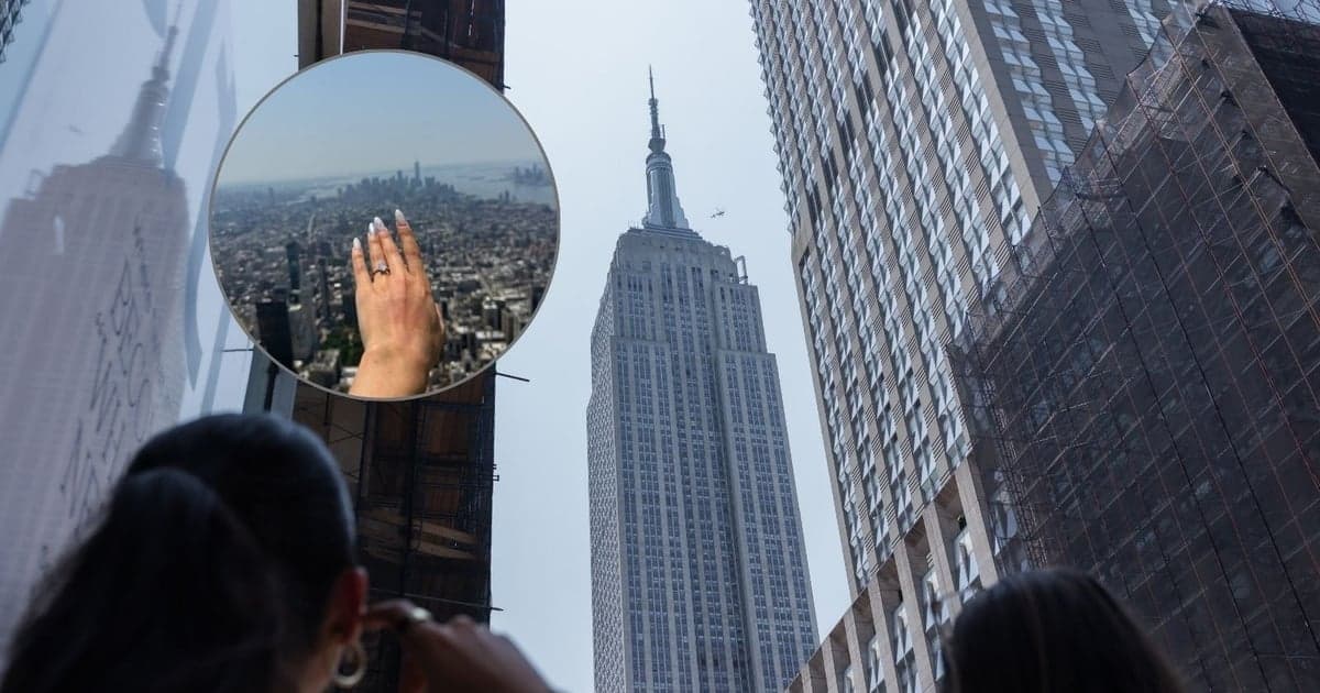 Zaręczyny na szczycie Empire State Building zakończyły się w sądzie. Śledczy ujawnili nowe szczegóły