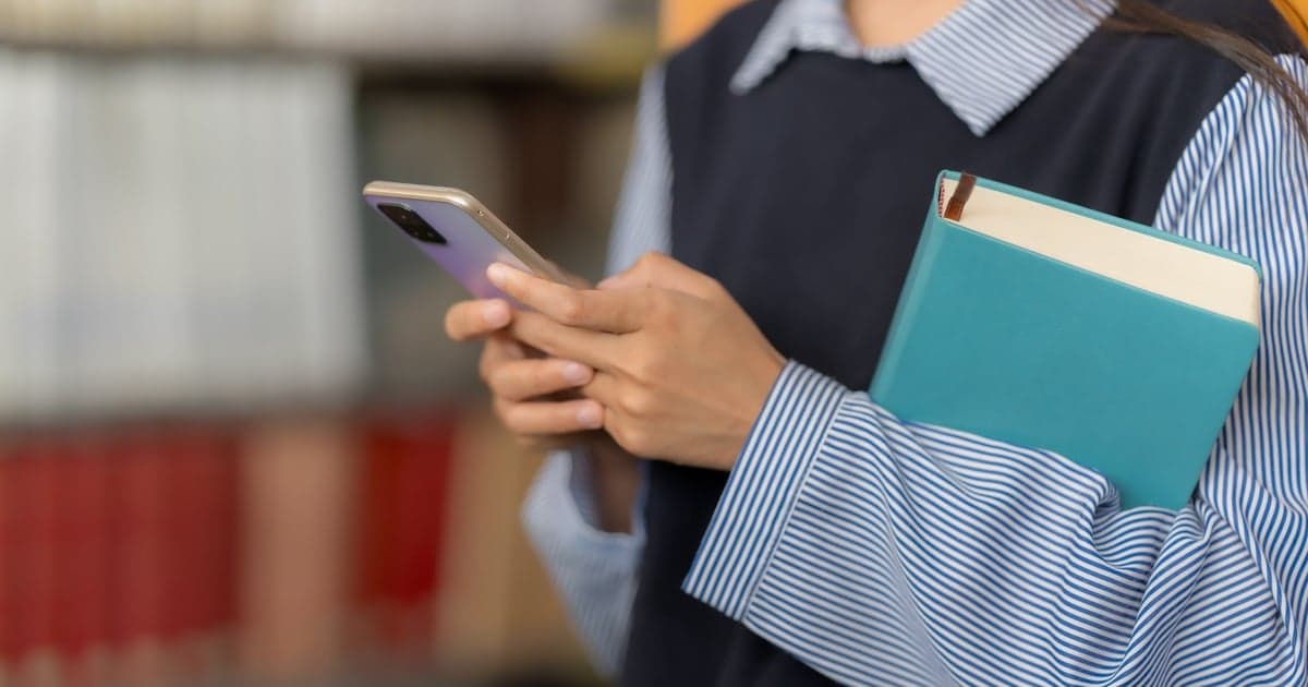 Koniec z telefonami w szkołach i przedszkolach. Sejm przyjął nowe przepisy