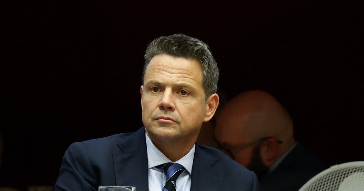 Burzliwa sesja Rady Warszawy. Trzaskowski odpowiadał ws. Szpitala Południowego, KO zablokowała wniosek PiS