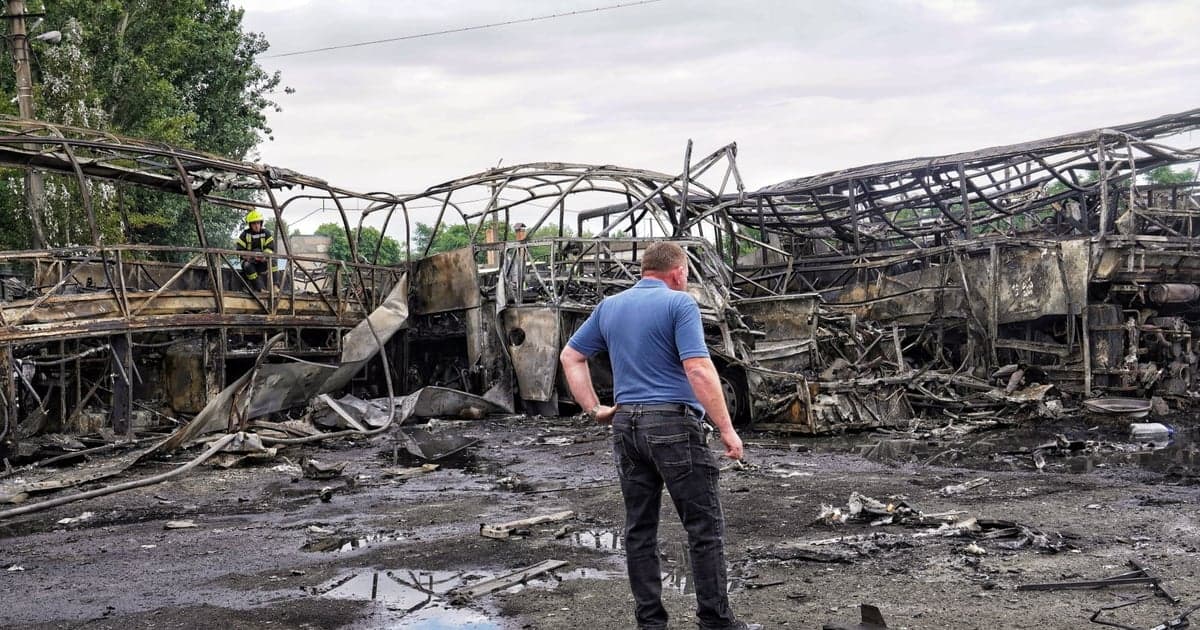 „Wróg ponownie zaatakował miasto”. Trzy ofiary śmiertelne nalotów rosyjskich dronów na Odessę