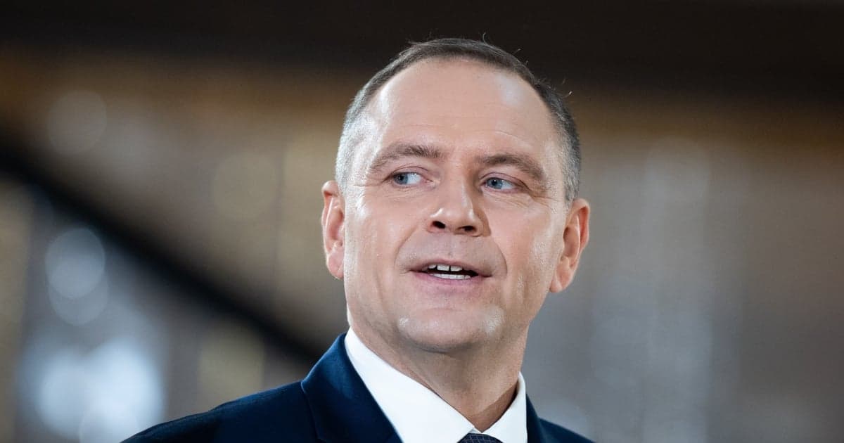 Prezydent Karol Nawrocki zdecydował ws. ustawy o statusie osoby najbliższej. Tak argumentuje