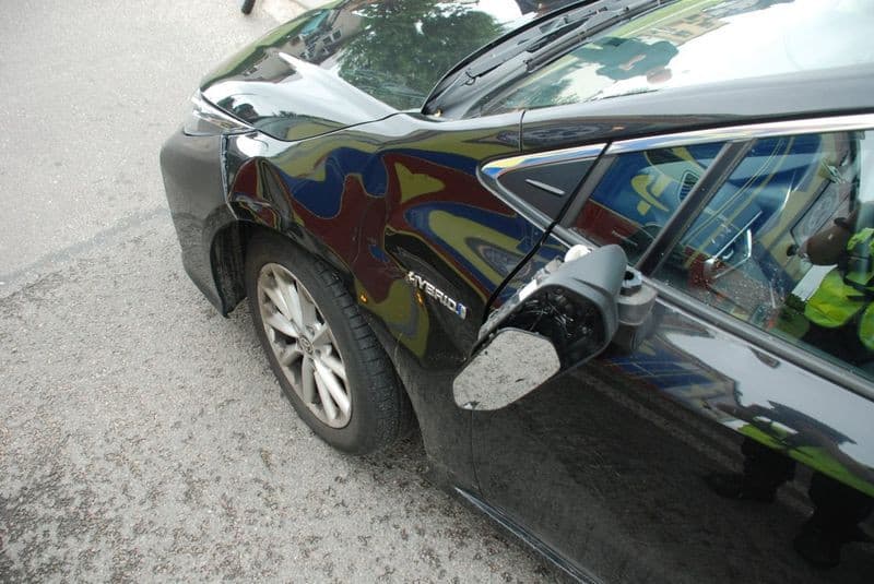 10-latek zderzył się z samochodem. Chłopiec trafił do szpitala