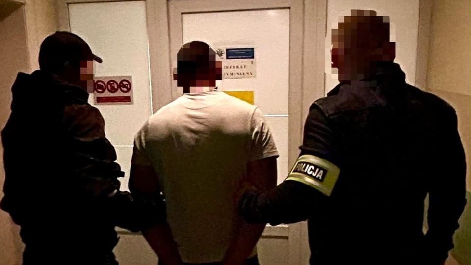 12:09 Narkotyki ukrył w lodówce między produktami spożywczymi. Grozi mu 10 lat więzienia