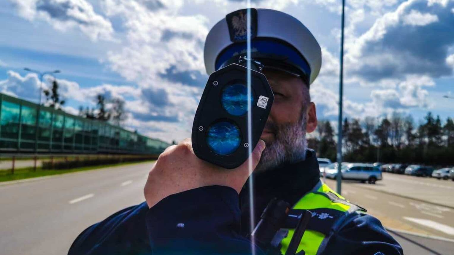 125 km/h w centrum Białegostoku. 19-latek stracił prawo jazdy po nocnym rajdzie