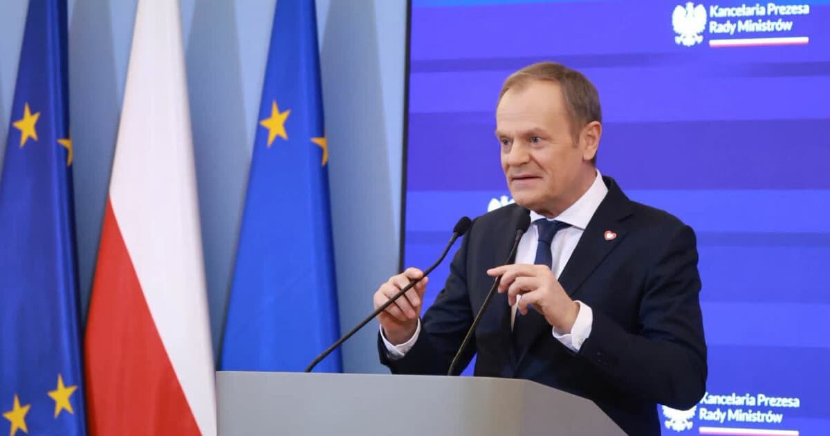•13:55 Tusku, nie ciesz się przedwcześnie: ewentualny rozpad PiS nie musi być sukcesem KO