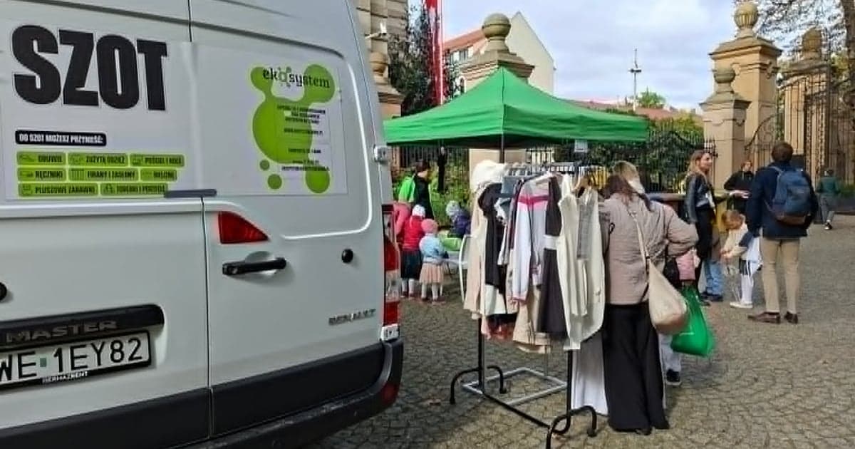 14.07.2026 Wrocławianie coraz chętniej korzystają z mobilnej zbiórki odzieży. SZOT-y mają co robić! Nowe
