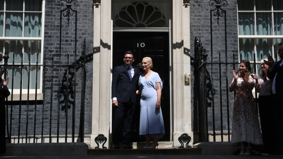 15:38 Andy Burnham został 59. premierem Wielkiej Brytanii