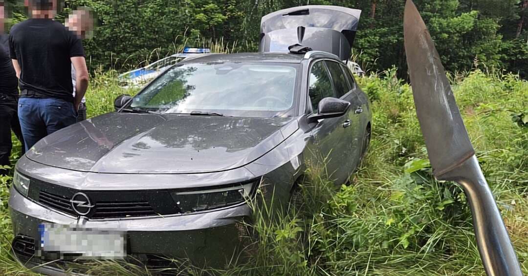 19-letni bandzior napadł na sklep grożąc ekspedientce nożem