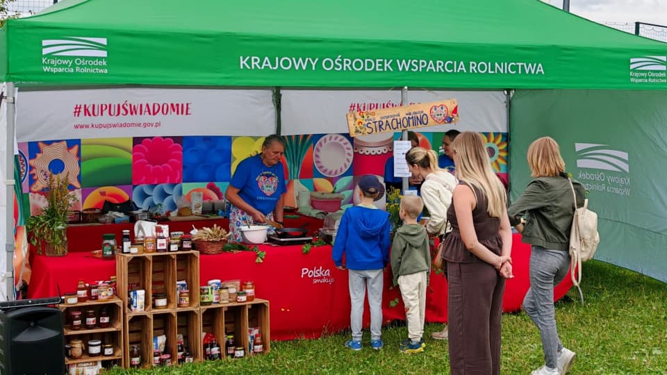 19 lipca 2026, 17:25 KOSZALIN Śniadanie z lokalnych produktów w Koszalinie. Przez całe wakacje w niedzielne poranki KOWR organizuje pikniki śniadaniowe