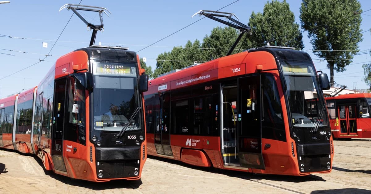 20 nowych tramwajów wyjedzie na tory jeszcze w wakacje. Jest umowa na 136 mln zł