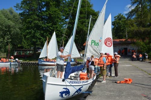 300 uczestników i 60 instruktorów w Giżycku. XXII Festiwal Sportów Wodnych Osób Niepełnosprawnych znów pokazał swoją siłę