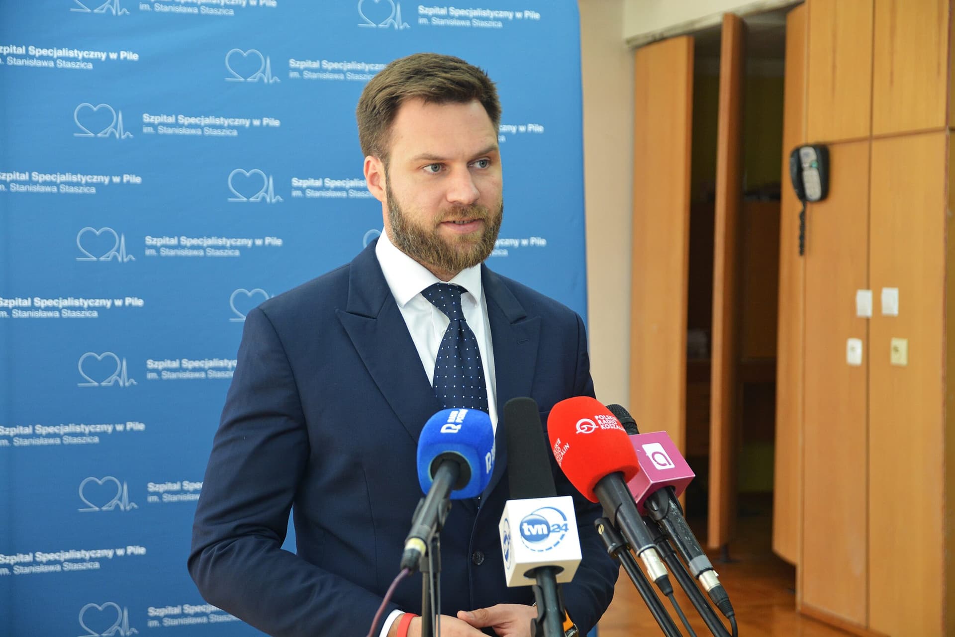 307 tys. zł dla lekarza w pilskim szpitalu. Dyrektor wyjaśnia: „To nie było wynagrodzenie za jeden miesiąc”