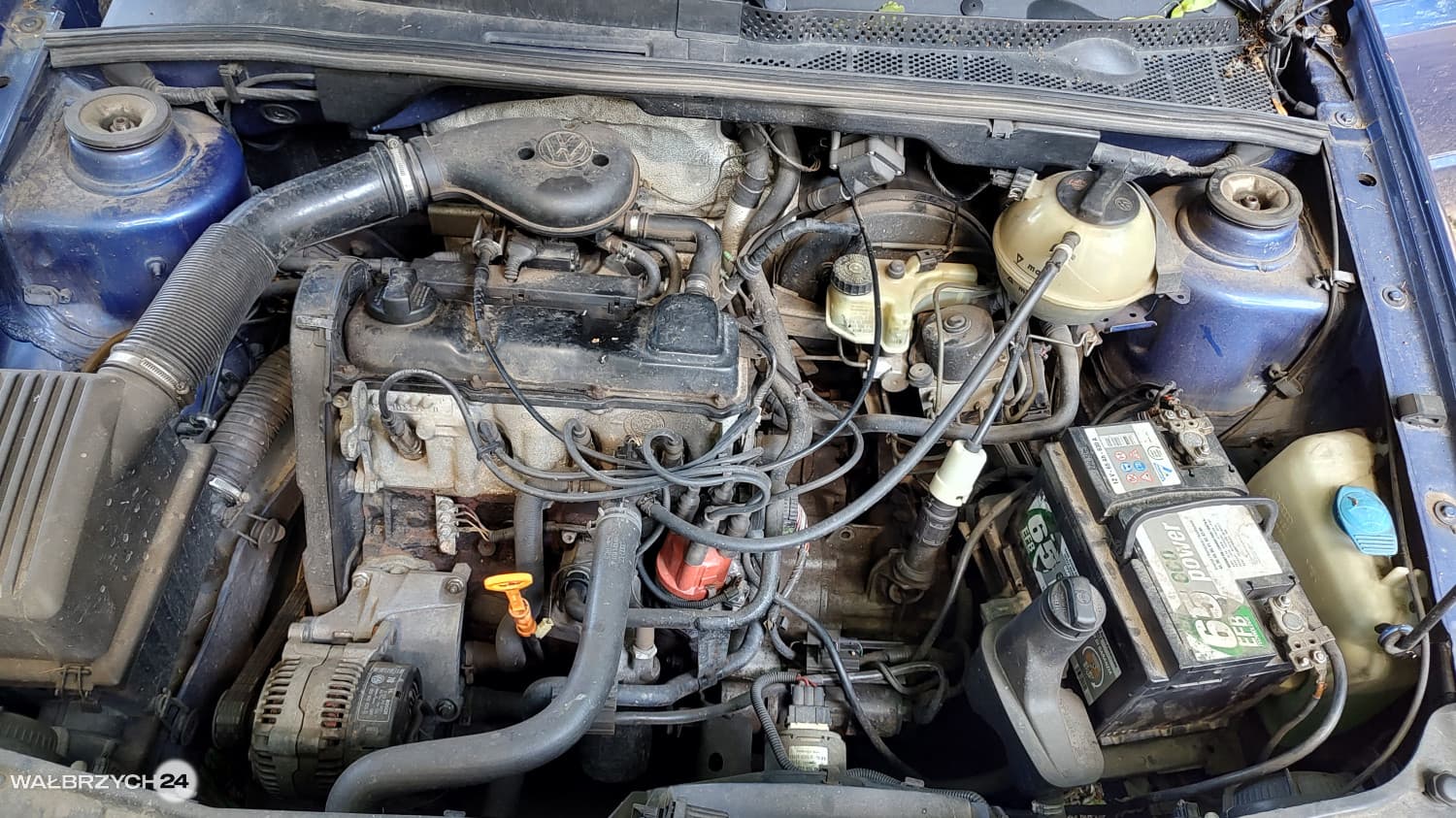 3200 złVW Vento 1.8 benzyna