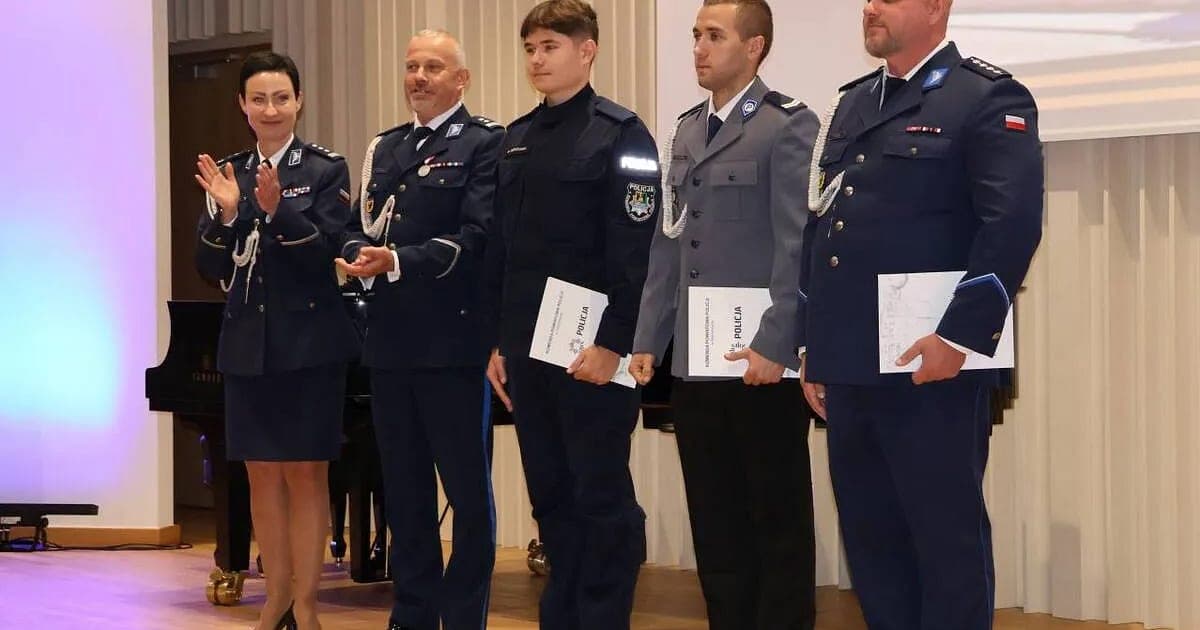 39 awansów w Kościerzynie. Policjanci odebrali wyróżnienia za służbę