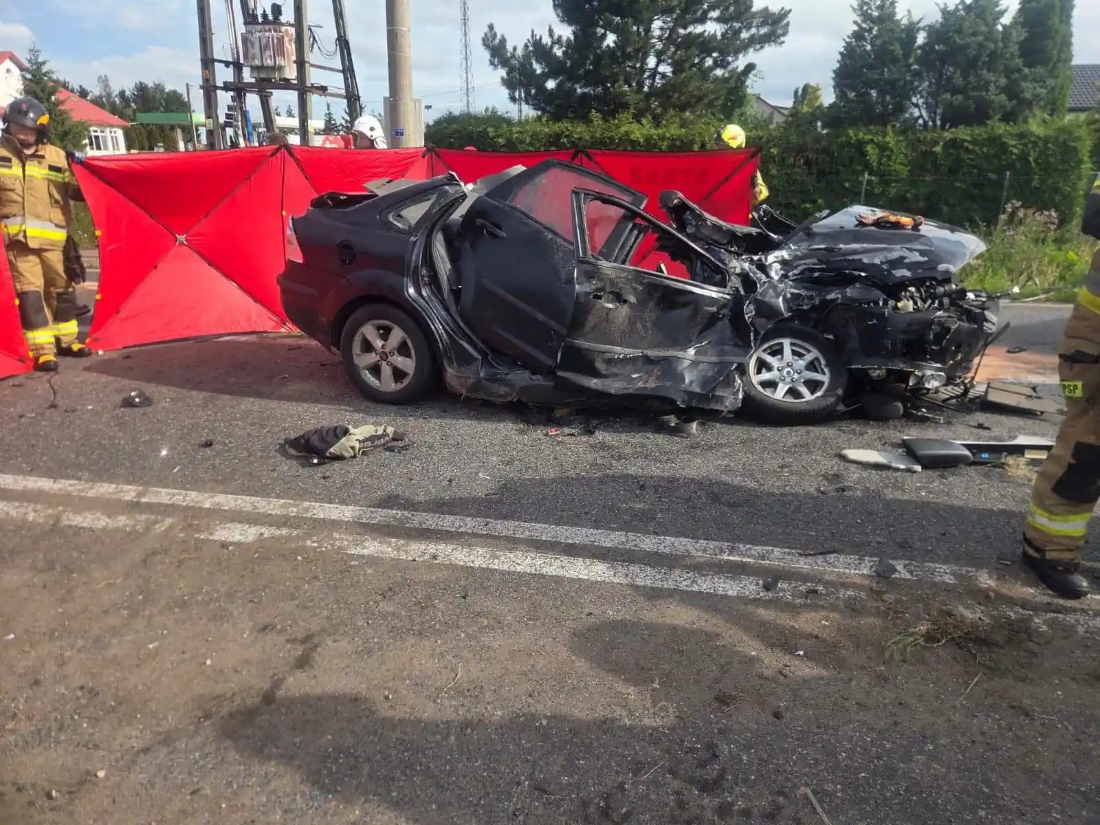 4 osoby nie żyją, 27 jest rannych. Policja jest w szoku rozmiarami tragedii. Wystarczyły trzy dni