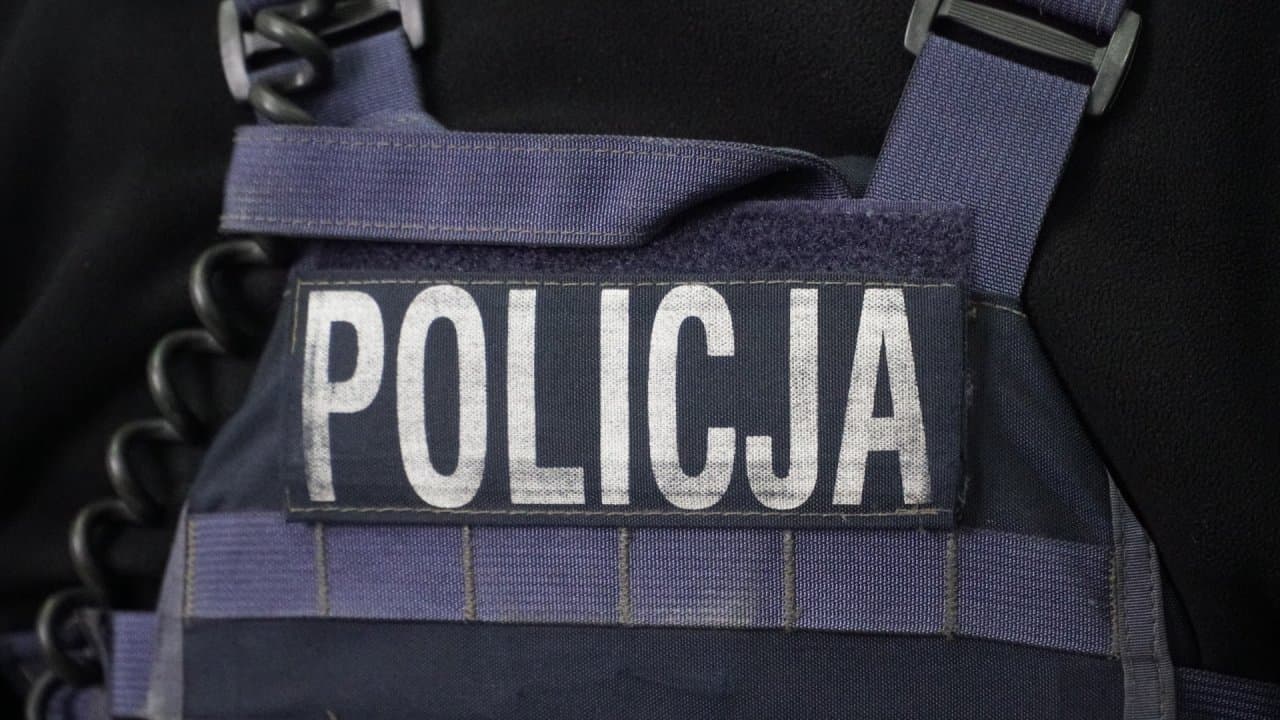 40-latek okradł seniora pod pozorem pomocy