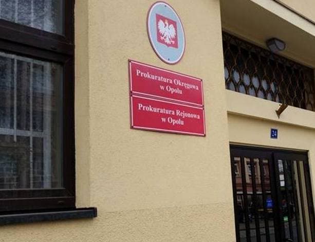 Akcja śledczych w prudnickim szpitalu. Dwie osoby zatrzymane