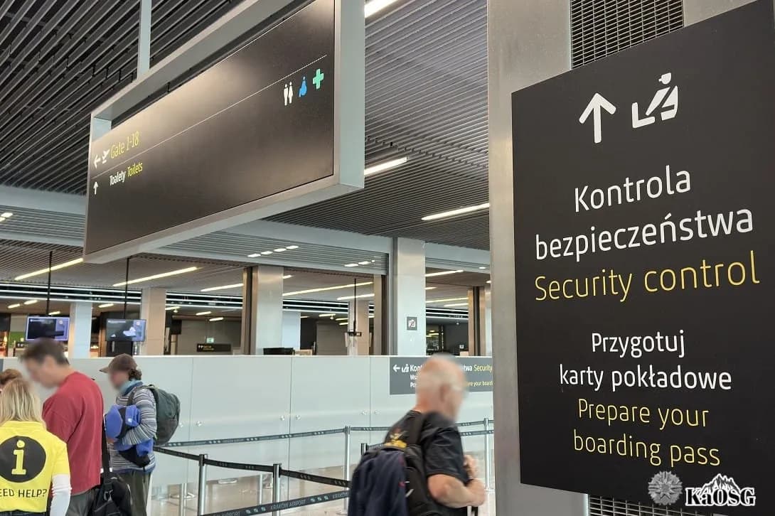 Akcja służb na lotnisku w Krakowie. Polak wykazał się skrajną głupotą