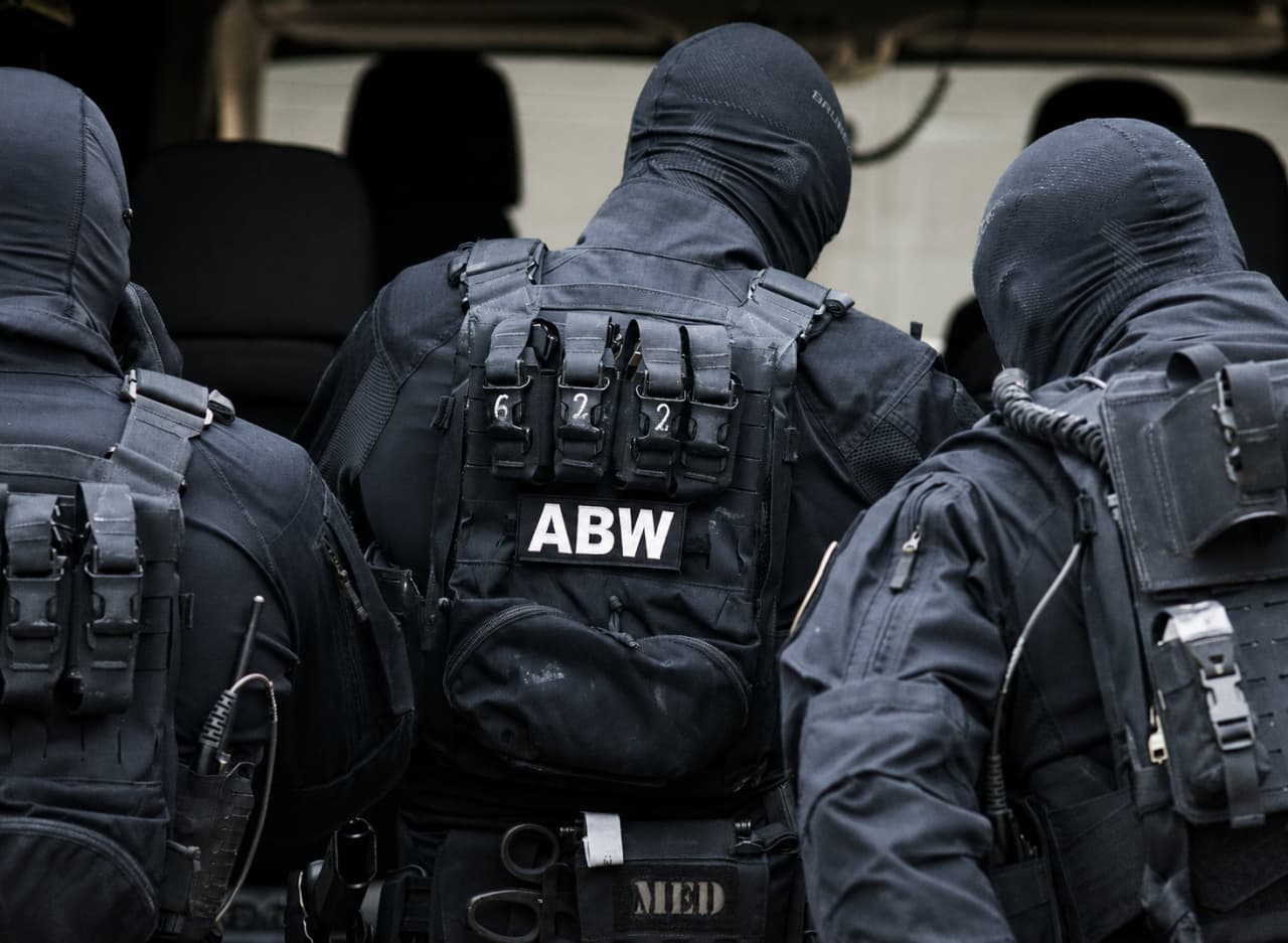 Akt oskarżenia przeciwko 18-latkowi. ABW: wykonywał zadania dywersyjne dla rosyjskich służb