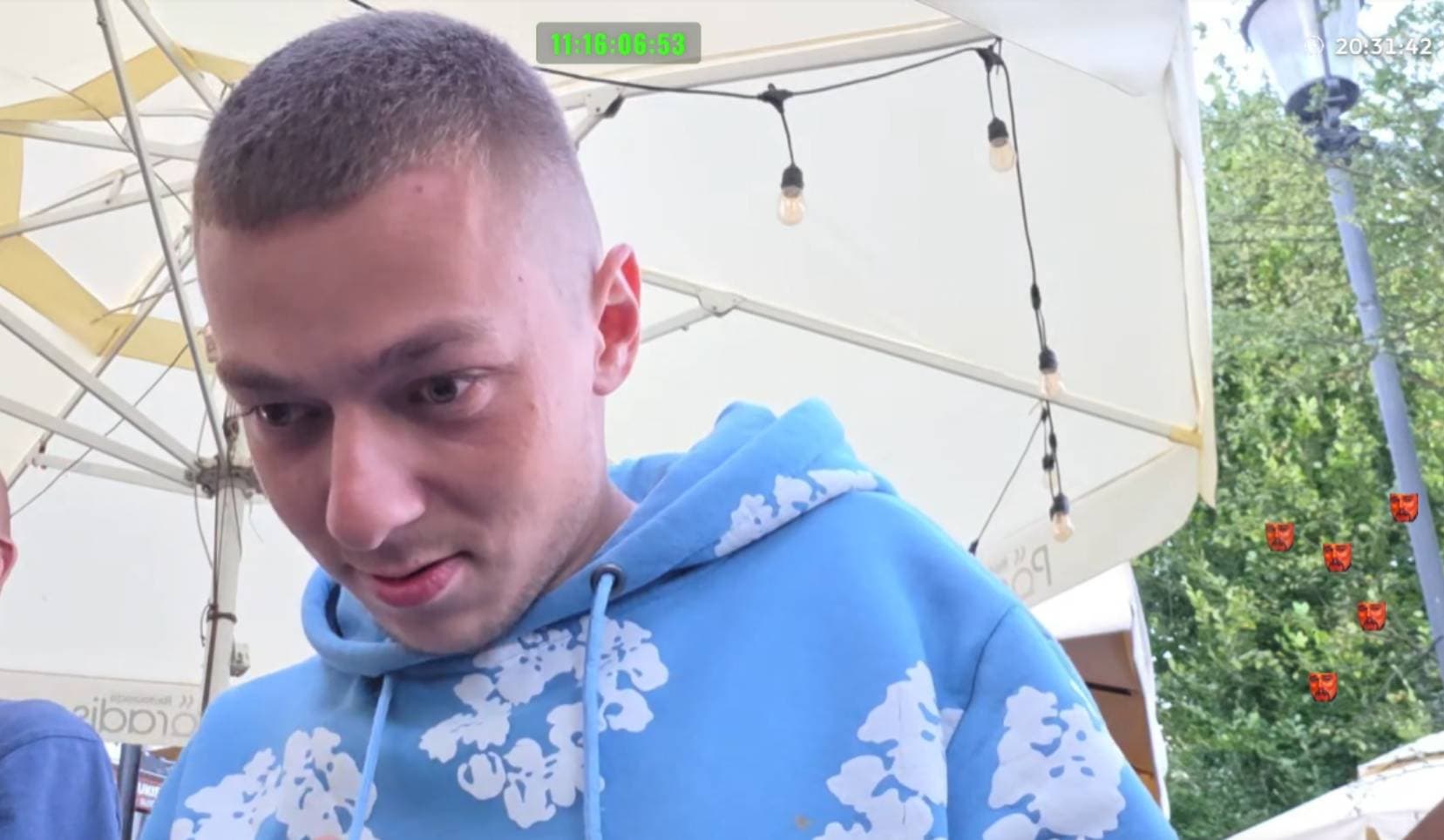 AKTUALIZACJA: Ofiary czy zwykłe bydło? Mamy nagrania z wizyty streamerów w Wadowicach
