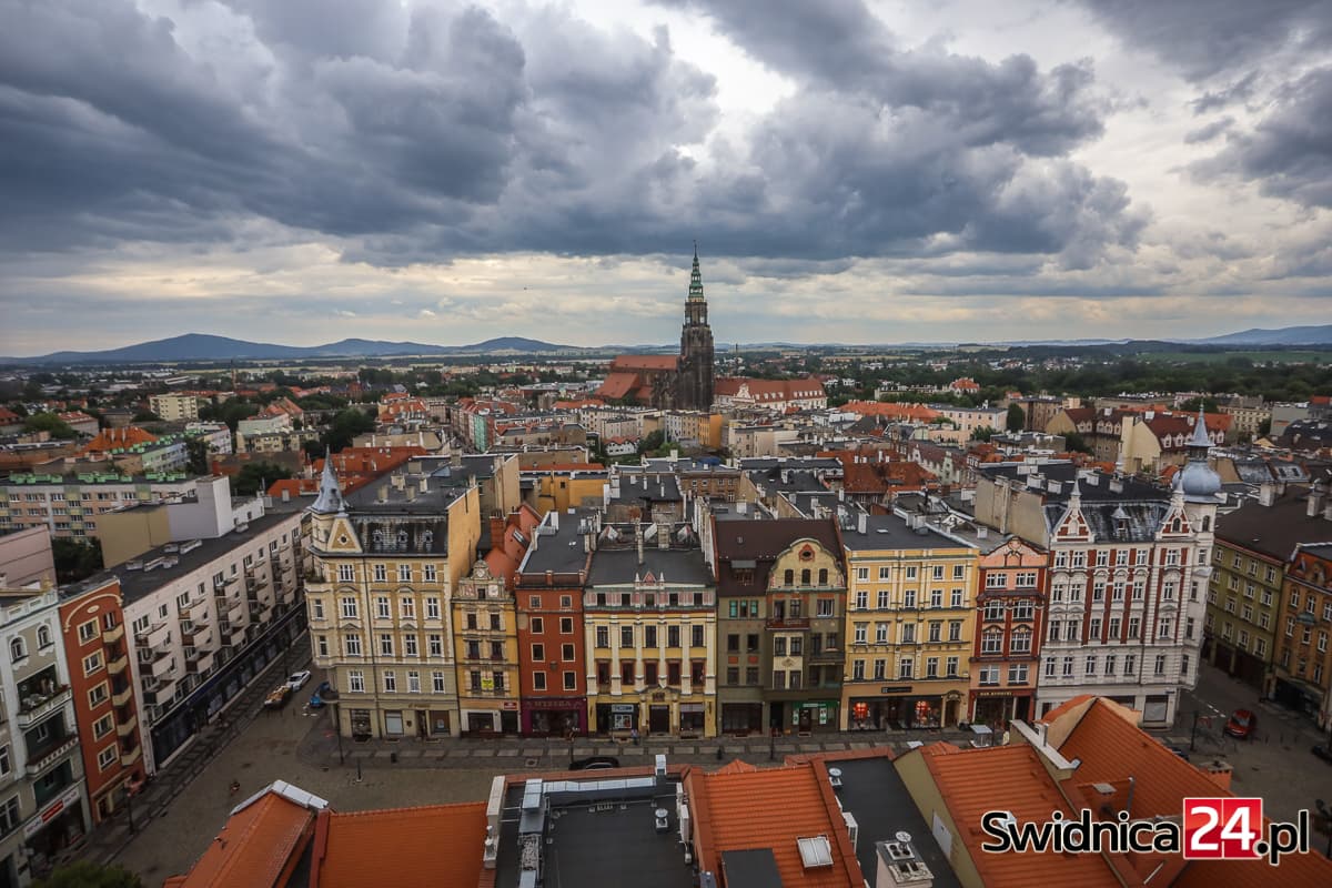Alert RCB i ostrzeżenie meteorologiczne dla powiatu świdnickiego