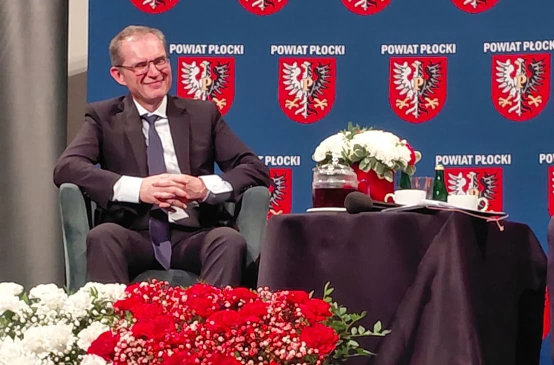 Andrzej Poczobut do młodych: Cóż ja mogę wam powiedzieć… Za mało doceniacie sukcesy Polski. Szanujcie to, co macie