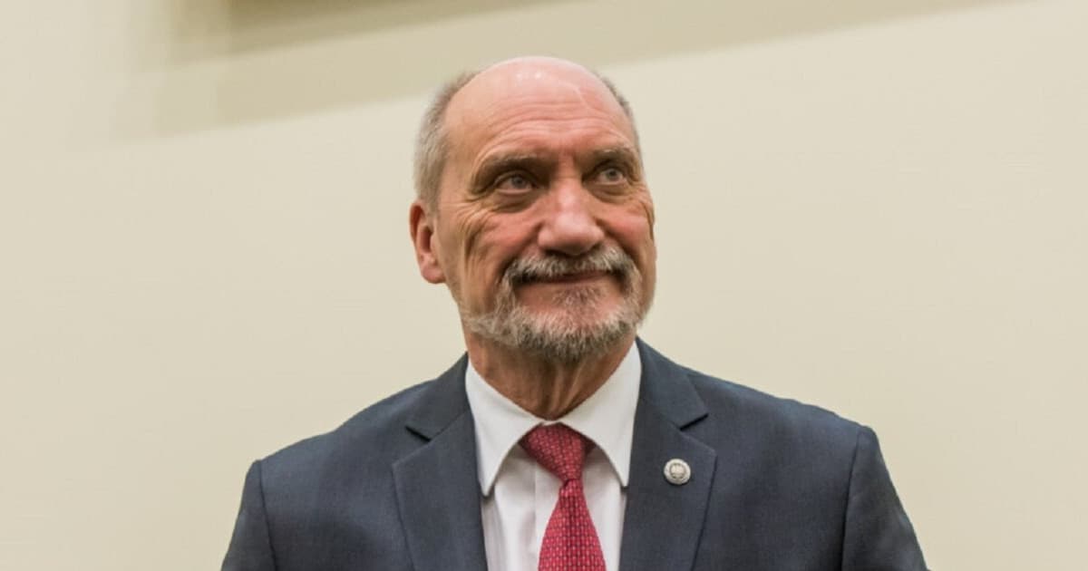 Antoni Macierewicz znów wybiera się do Torunia. Tym razem dojedzie?