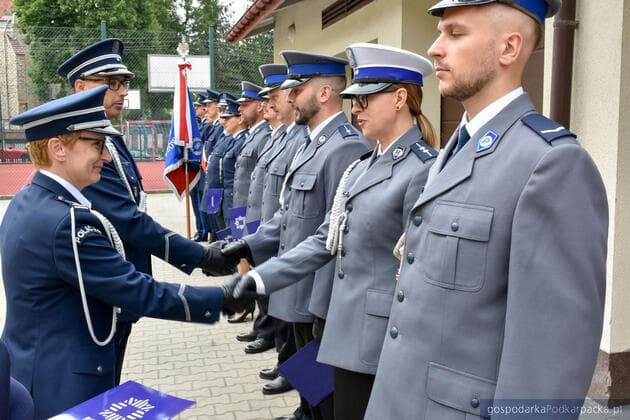 Awanse i odznaczenia w strzyżowskiej komendzie policji