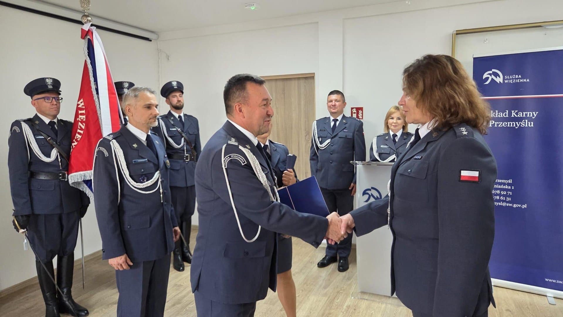 Awanse i wyróżnienia podczas Święta Służby Więziennej w Przemyślu