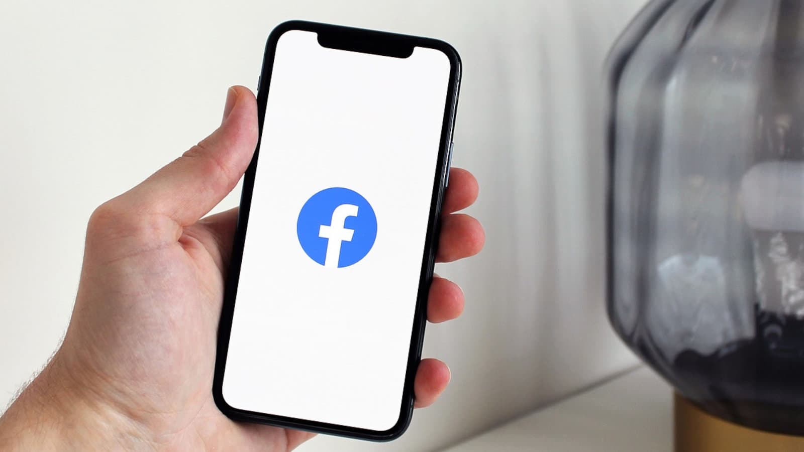 Awaria Facebooka. Serwis przestał działać, użytkownicy zgłaszają problemy na całym świecie