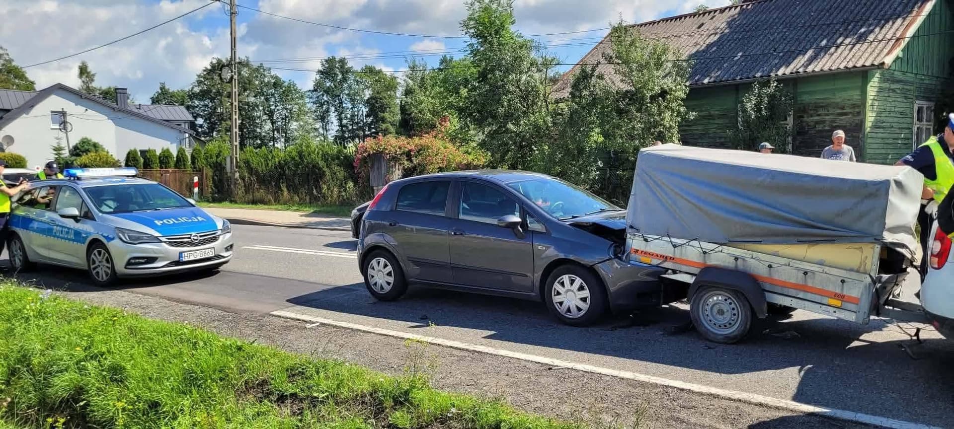 Barcice Dolne. Kolizja dwóch samochodów