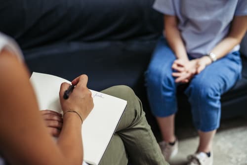Bez skierowania i bez kolejek. Psycholog na telefon, albo na czacie