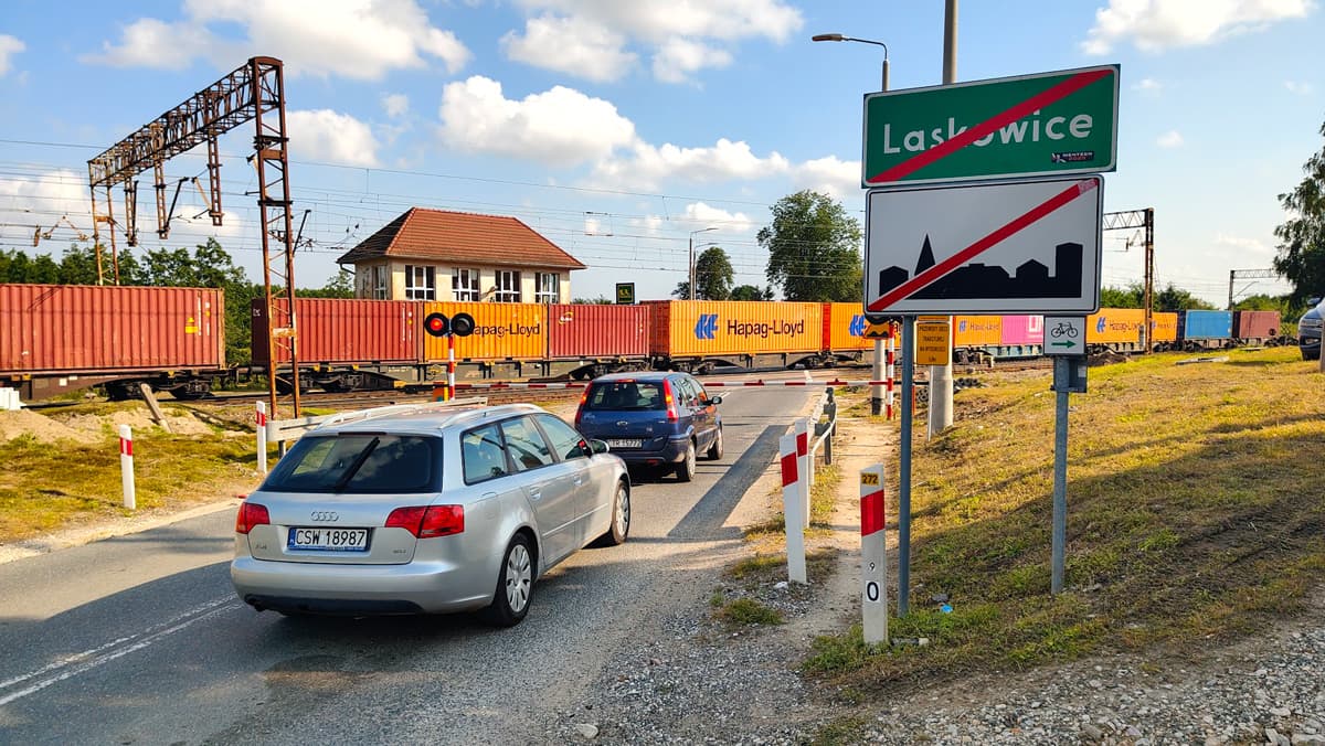 Bezkolizyjny wiadukt w Laskowicach zyskał nowego sprzymierzeńca
