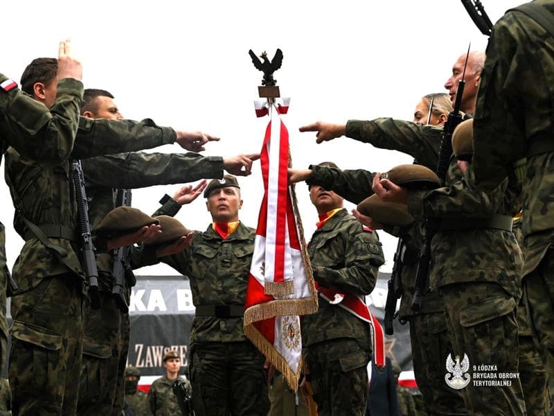 Bezpośredni odnośnik do Uroczysta przysięga wojskowa żołnierzy 9ŁBOT w Uniejowie
