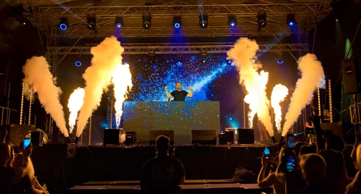 Bitwa DJ-ów 2026 w Legnickim Polu. Gwiazdami C-BooL i Skytech
