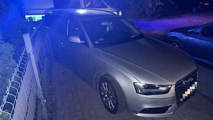Blisko 3 promile i ucieczka przed patrolem. Kierowca uszkodził ogrodzenie
