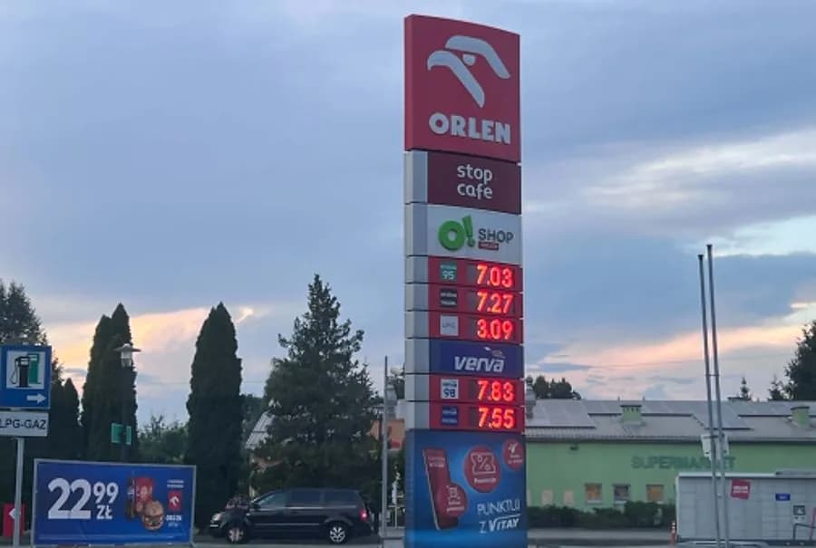 Bliskowschodni wiatr w kieszeniach wadowiczan. Za benzynę już ponad 7 zł
