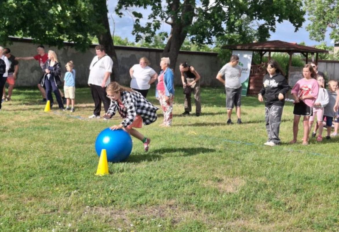 Budowali relacje rówieśnicze i rozwijali kompetencje społeczne