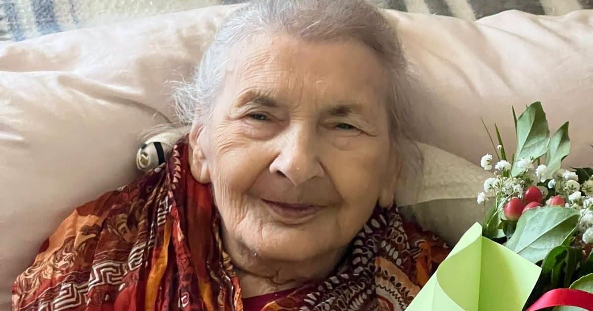 Burmistrz odwiedziła jubilatkę. Pani Czesława skończyła 103 lata