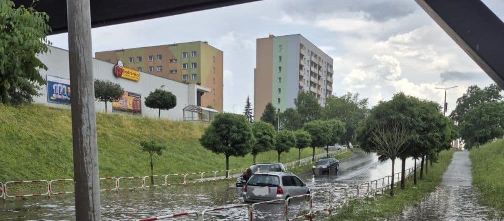 Burze i ulewy w Śląskiem. Dziesiątki zgłoszeń