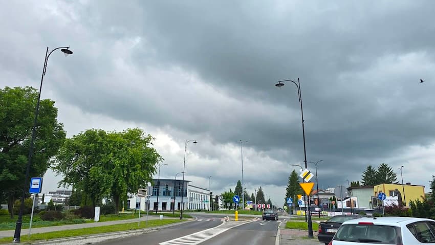 Burze nad powiatem wysokomazowieckim. Jest ostrzeżenie IMGW