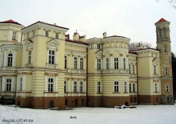 Burze nad Przemyślem. Możliwe ulewy, grad i silny wiatr