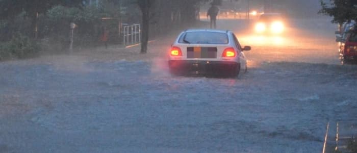 Burze przetoczą się nad regionem. Może spaść ulewny deszcz. Synoptycy wydali ostrzeżenie meteo